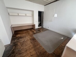 9-11 Eagle St, Ipswich to rent Interior Photo- Image 1 of 3