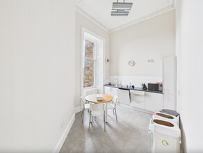 22 Drumsheugh Gdns, Edinburgh to rent Interior Photo- Image 2 of 7