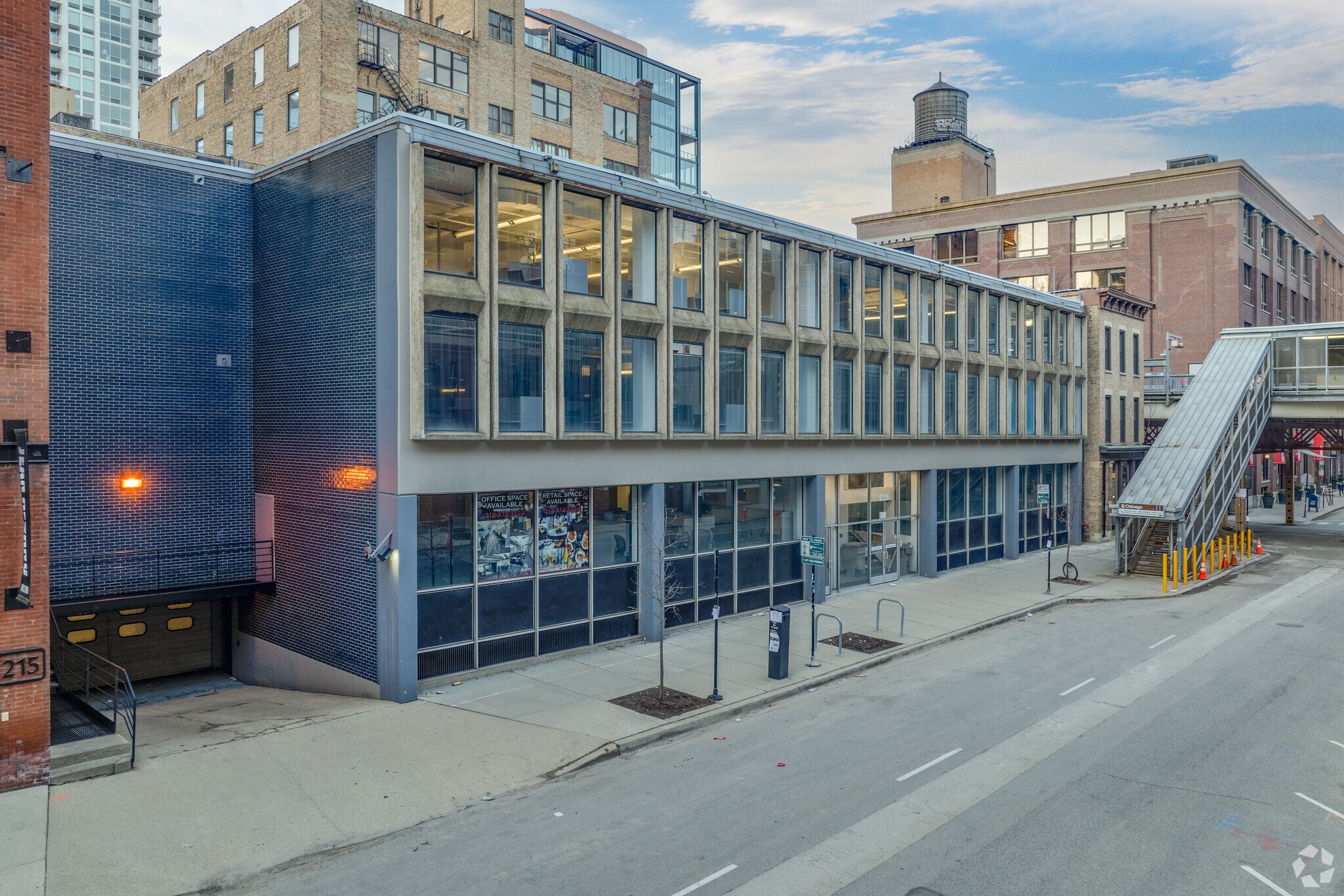 225 W Superior St, Chicago, IL to rent Building Photo- Image 1 of 20