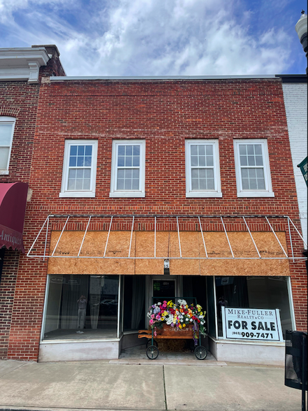 115 E Broadway St, Lenoir City, TN for sale - Building Photo - Image 1 of 9