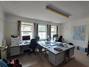 19 Croydon Rd, Caterham to rent Interior Photo- Image 1 of 4