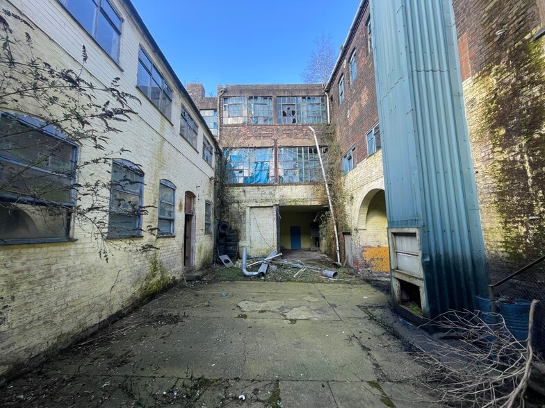 Sutherland Rd, Stoke On Trent for sale - Building Photo - Image 3 of 19