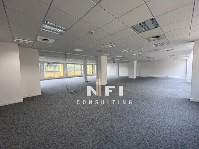 Office in Valbonne to rent - Building Photo - Image 3 of 23