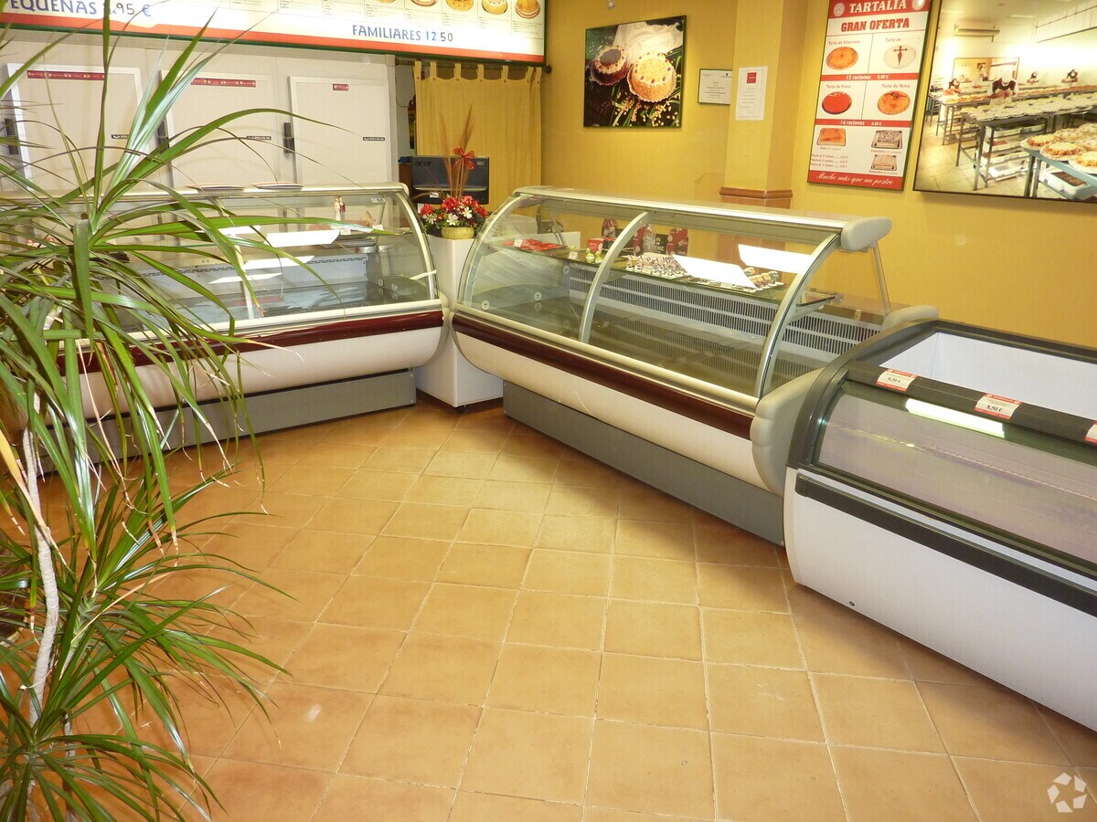 Madrid, MAD 28041 - - - Interior Photo - Image 2 of 5