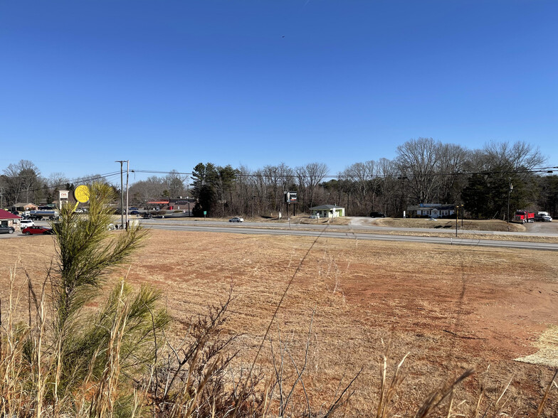 S US 29 Hwy, Chatham, VA for sale - Building Photo - Image 2 of 5