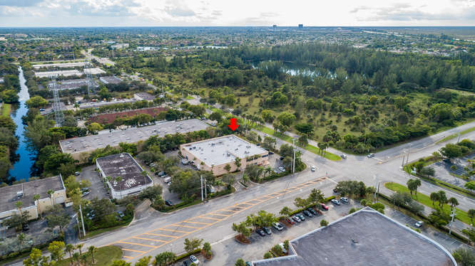 10484-10500 NW 50th St, Sunrise, FL for sale - Aerial - Image 3 of 24