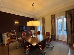 Office in Madrid, Madrid to rent Interior Photo- Image 1 of 15