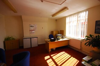 12A Lombard St, Newark to rent Interior Photo- Image 2 of 4