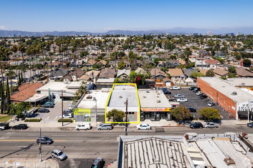 2135 W Jefferson Blvd, Los Angeles, CA for sale - Primary Photo - Image 1 of 1