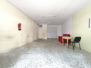 Retail in Santa Perpètua de Mogoda, Barcelona to rent Interior Photo- Image 2 of 4