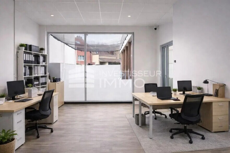 Retail in Antony to rent - Building Photo - Image 2 of 4