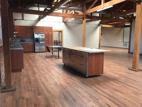 1208 Gaviota Ave, Long Beach, CA to rent Building Photo- Image 2 of 6