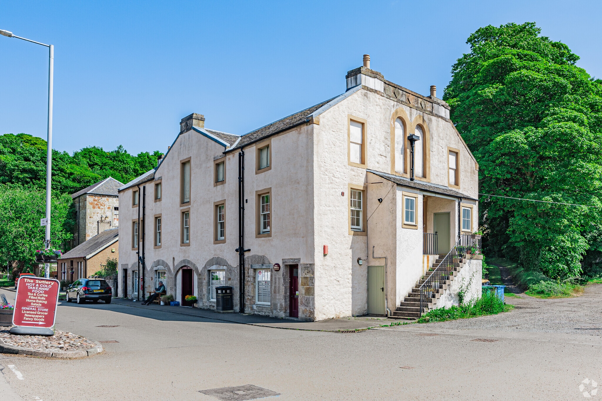 16 Rocks Rd, Dunfermline to rent Primary Photo- Image 1 of 3