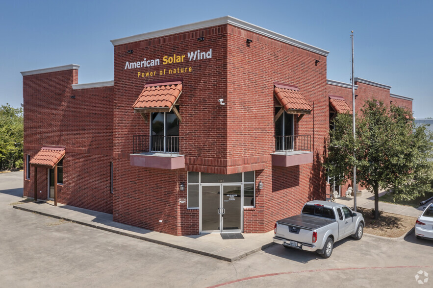 1802 Industrial Blvd, Colleyville, TX for rent - Building Photo - Image 1 of 10