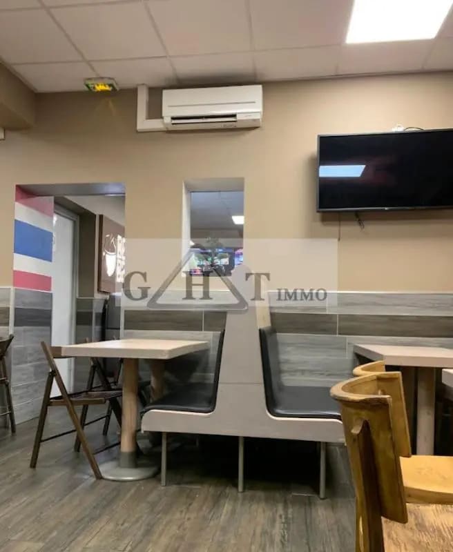 Vente Commerce 100 m² - Photo 1