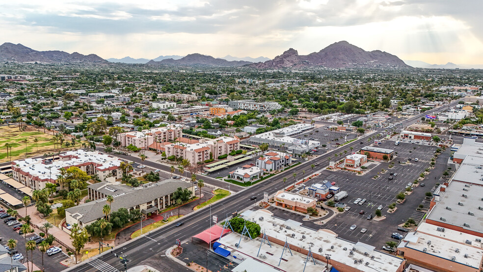 3102-3104 E Indian School Rd, Phoenix, AZ for rent - Building Photo - Image 2 of 20