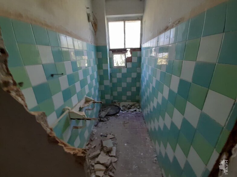 Siete, 394, Serra, Valencia for sale - Interior Photo - Image 3 of 9