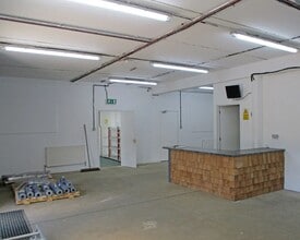 8 Sybron Way, Crowborough to rent Interior Photo- Image 1 of 2