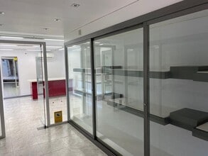 Retail in Vilafranca del Penedès, Barcelona to rent Interior Photo- Image 2 of 15