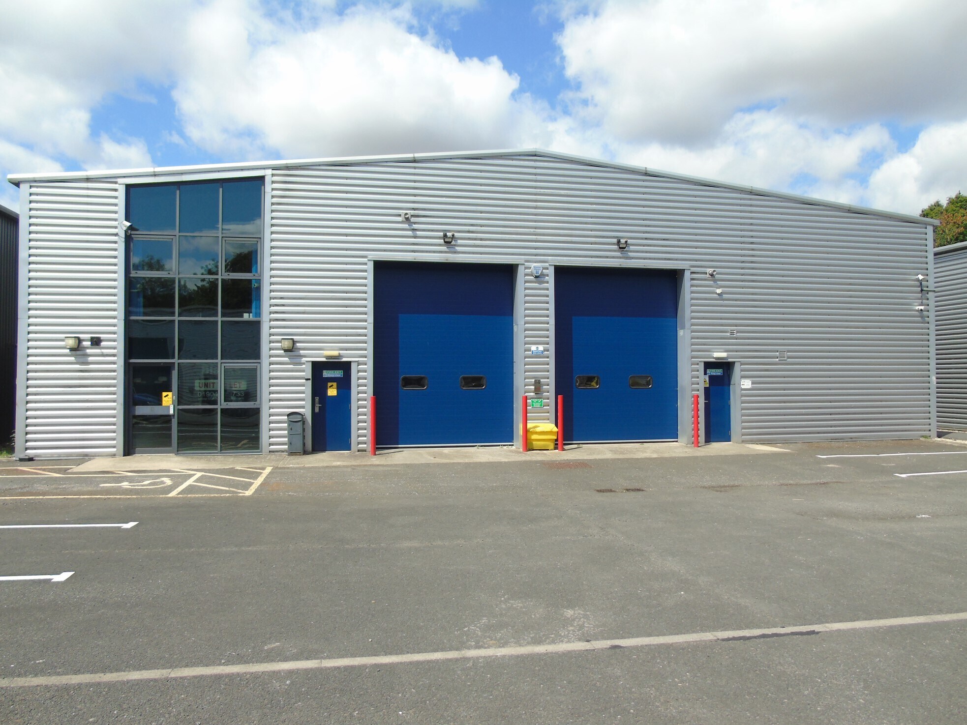 Unit 8 Harrier Ct, Elvington to rent Primary Photo- Image 1 of 2
