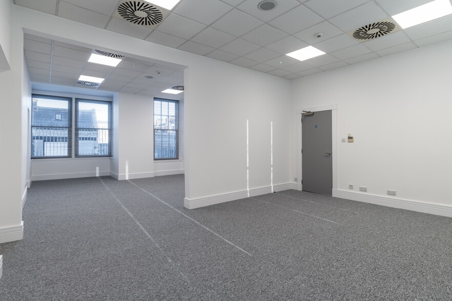 2-8 Albyn Pl, Aberdeen to rent - Building Photo - Image 2 of 10
