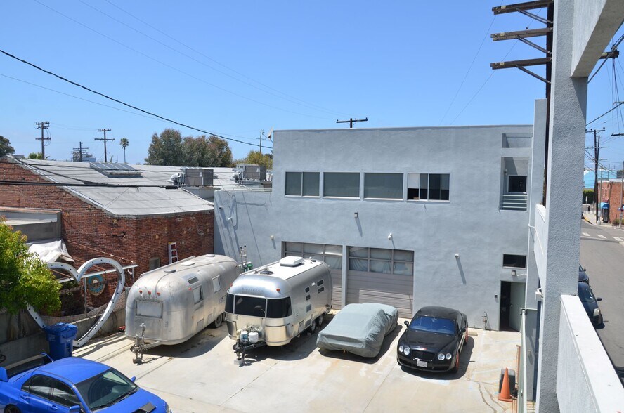 1275 Electric Ave, Venice, CA for rent - Primary Photo - Image 1 of 15