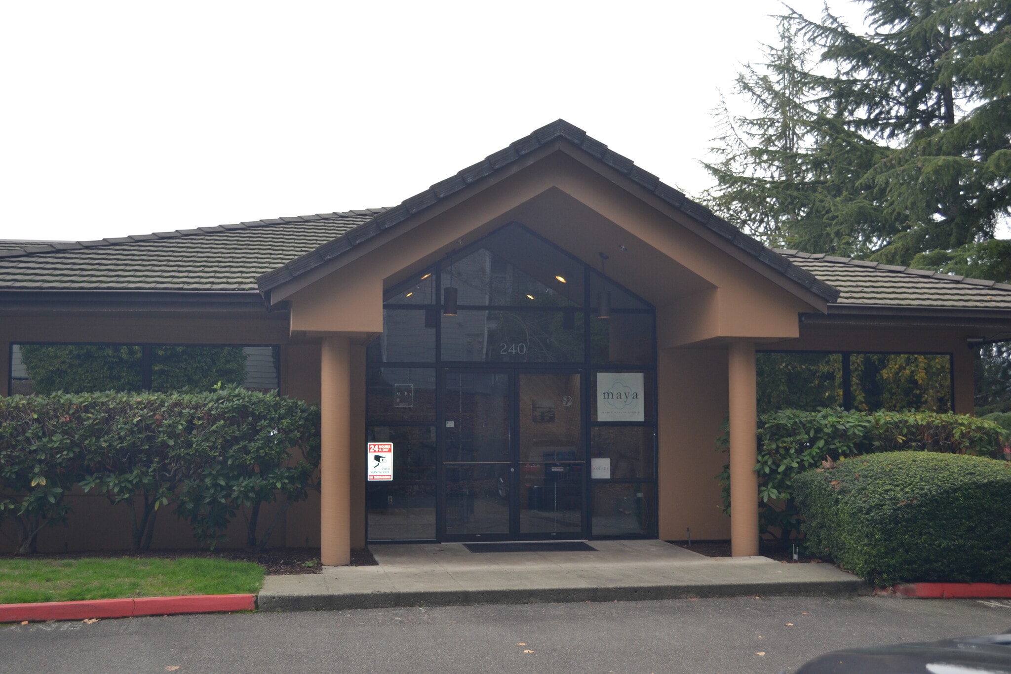 1800 NE 44th St, Renton, WA to rent Interior Photo- Image 1 of 4