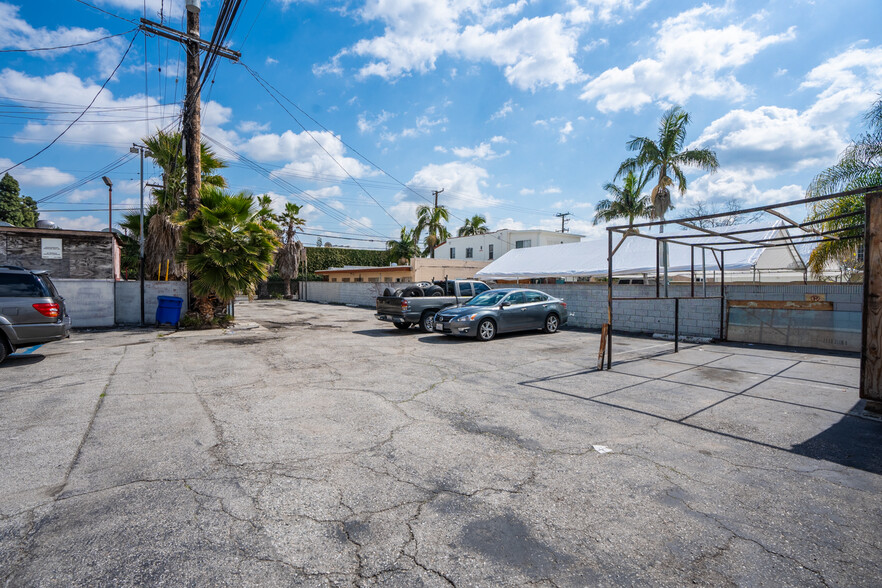 5911 Pine Ave, Maywood, CA for sale - Primary Photo - Image 1 of 2