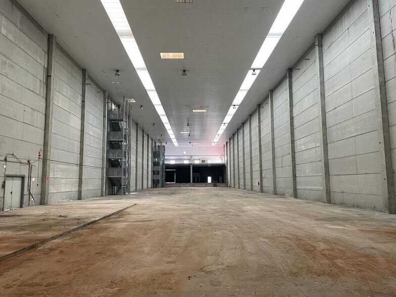 Carrer Riera de Gualba, Gualba, Barcelona for sale - Interior Photo - Image 2 of 8