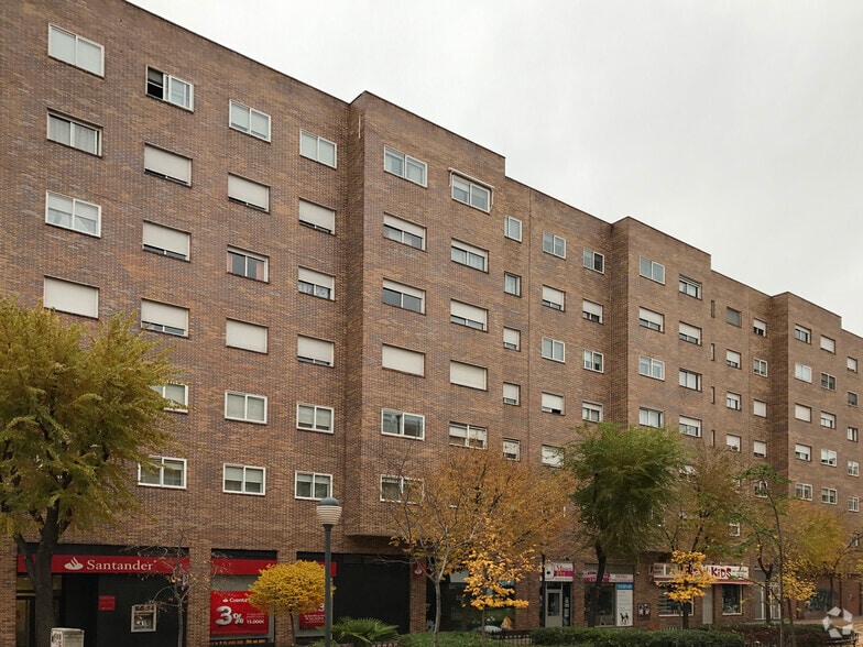 Calle Océano Atlántico, 3, Coslada, Madrid for sale - Building Photo - Image 2 of 2