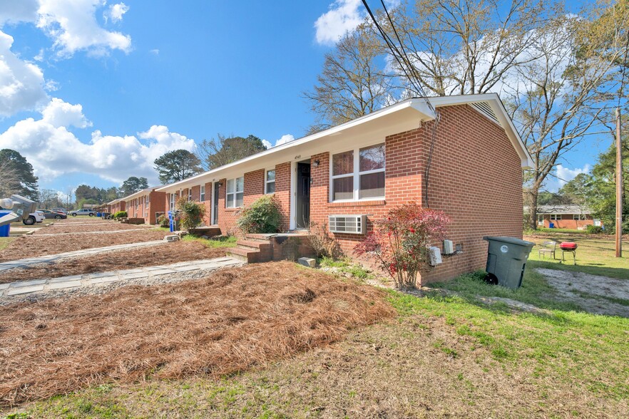 4948 Galveston Dr, Fayetteville, NC for sale - Primary Photo - Image 1 of 4