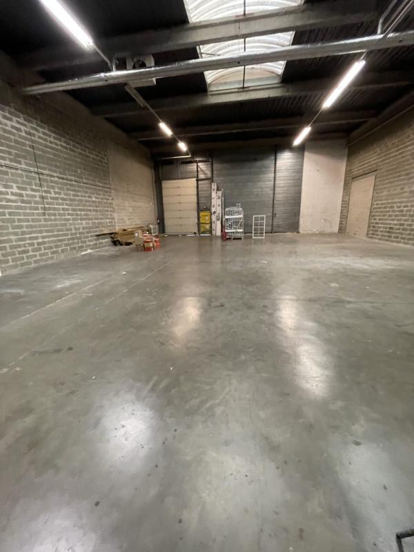 Light Industrial in Gennevilliers to rent Building Photo- Image 1 of 15