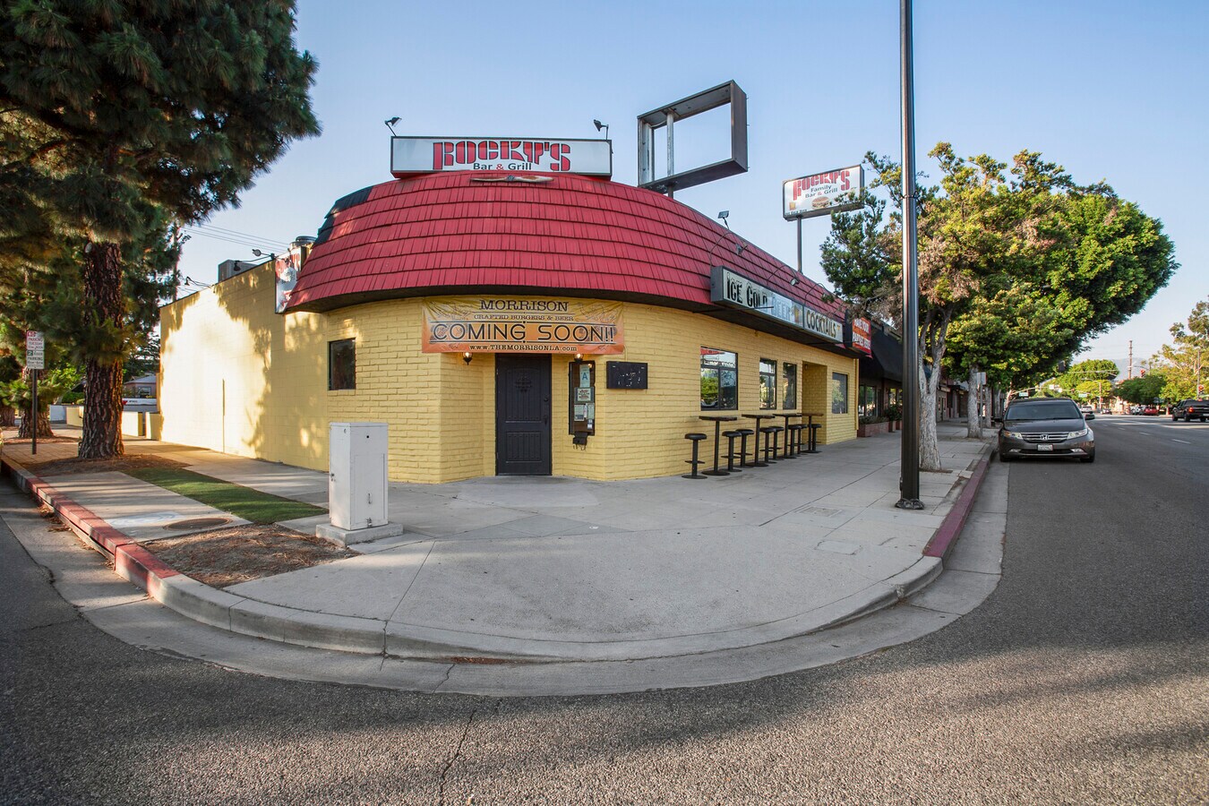 38193821 W Magnolia Blvd, Burbank 91505