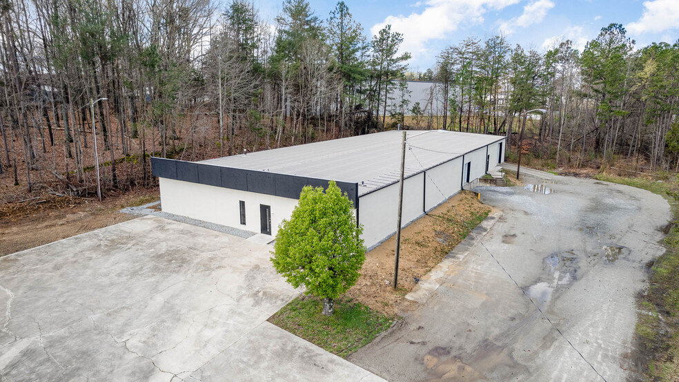 2008 Nuggett Rd, High Point, NC for sale - Building Photo - Image 1 of 1