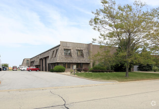 9416 Gulfstream Rd, Frankfort, IL for sale Primary Photo- Image 1 of 1