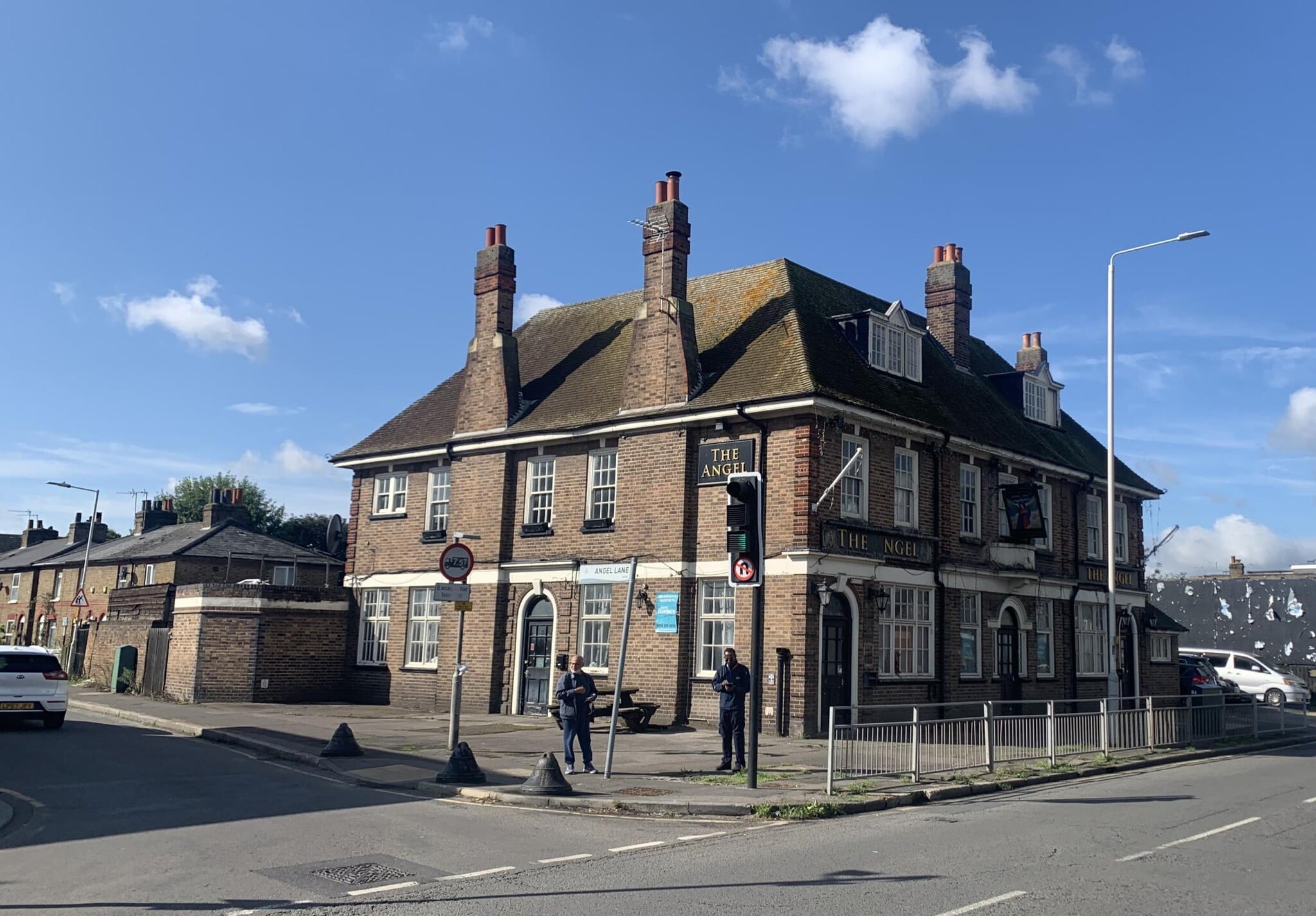 697 Uxbridge Rd, Hayes for sale Building Photo- Image 1 of 3