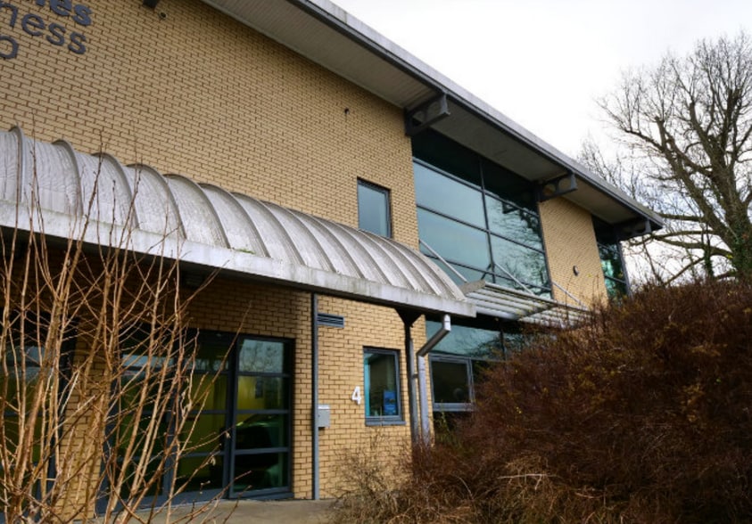 5-6 Heart Of Wales Business Park, Llandrindod Wells to rent - Building Photo - Image 3 of 4