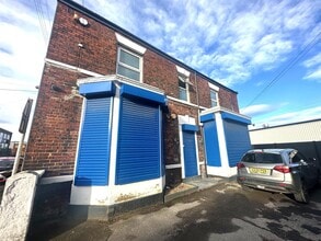 6 Wortley Moor Rd, Leeds to rent Building Photo- Image 2 of 9