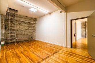 121 Capp St, San Francisco, CA to rent Interior Photo- Image 1 of 10