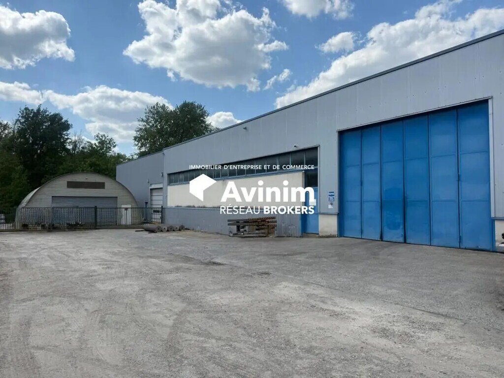 Vente Local d'activités 1 850 m² - Photo 1