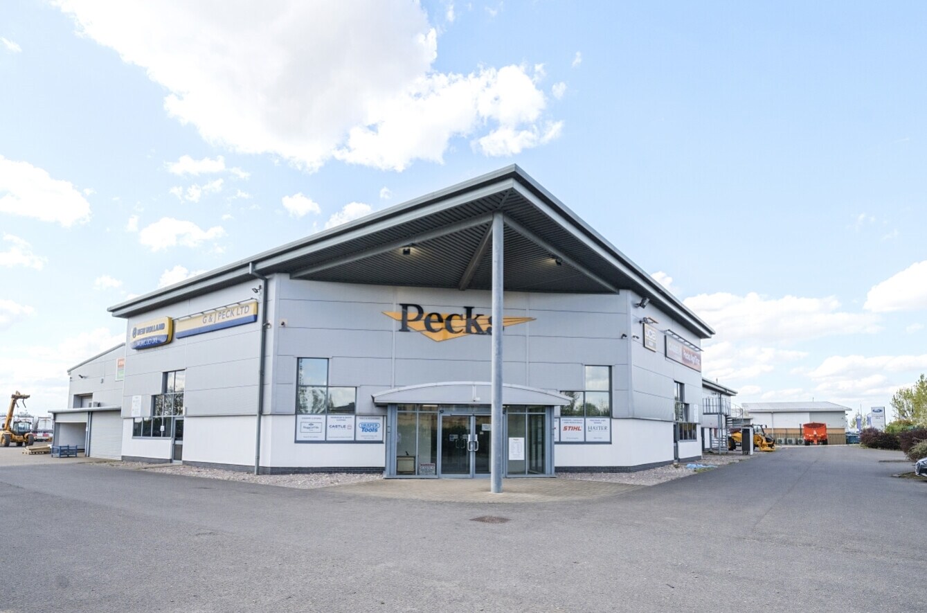 Elsoms Way, Pinchbeck for sale Building Photo- Image 1 of 10