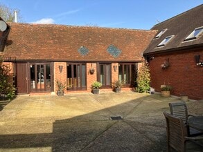 Wootton Rd, Abingdon to rent Interior Photo- Image 1 of 3