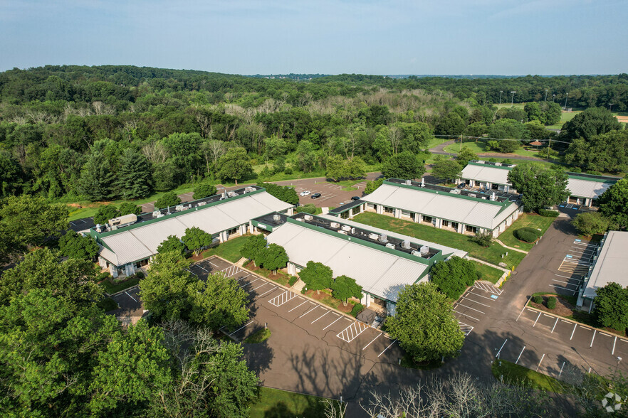 3401 Masons Mill Rd, Huntingdon Valley, PA for rent - Aerial - Image 3 of 6