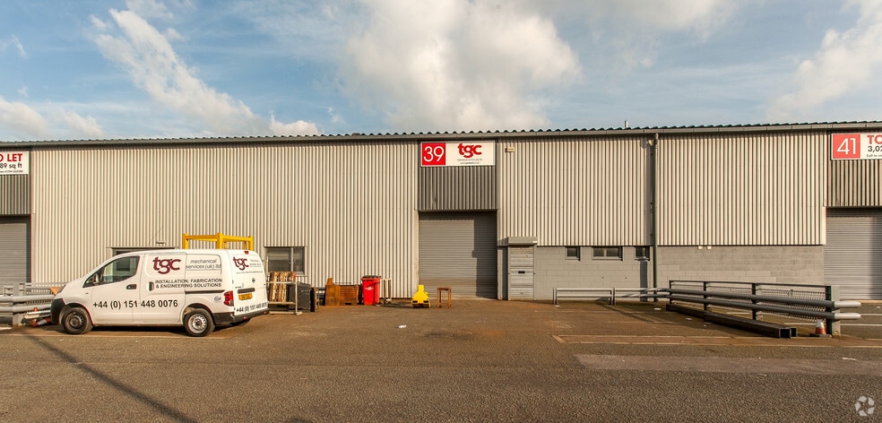 Spindus Rd, Liverpool to rent - Building Photo - Image 2 of 12