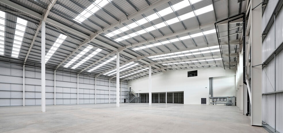 Nova, Oxford to rent - Building Photo - Image 3 of 10