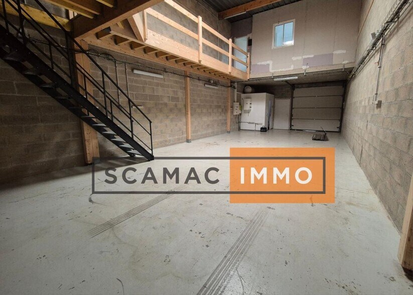 Industrial in Saint-Soupplets to rent - Interior Photo - Image 2 of 9