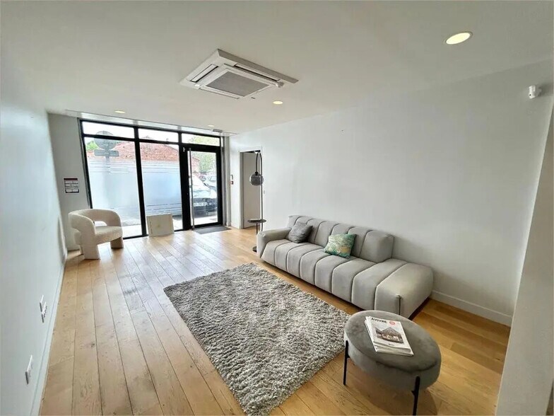 85 Avenue Des Pyrénées, L'Union to rent - Interior Photo - Image 2 of 22