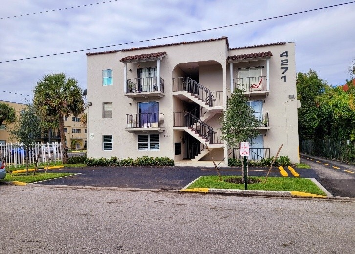 4271 NW S Tamiami Canal Dr, Miami, FL for sale Building Photo- Image 1 of 22