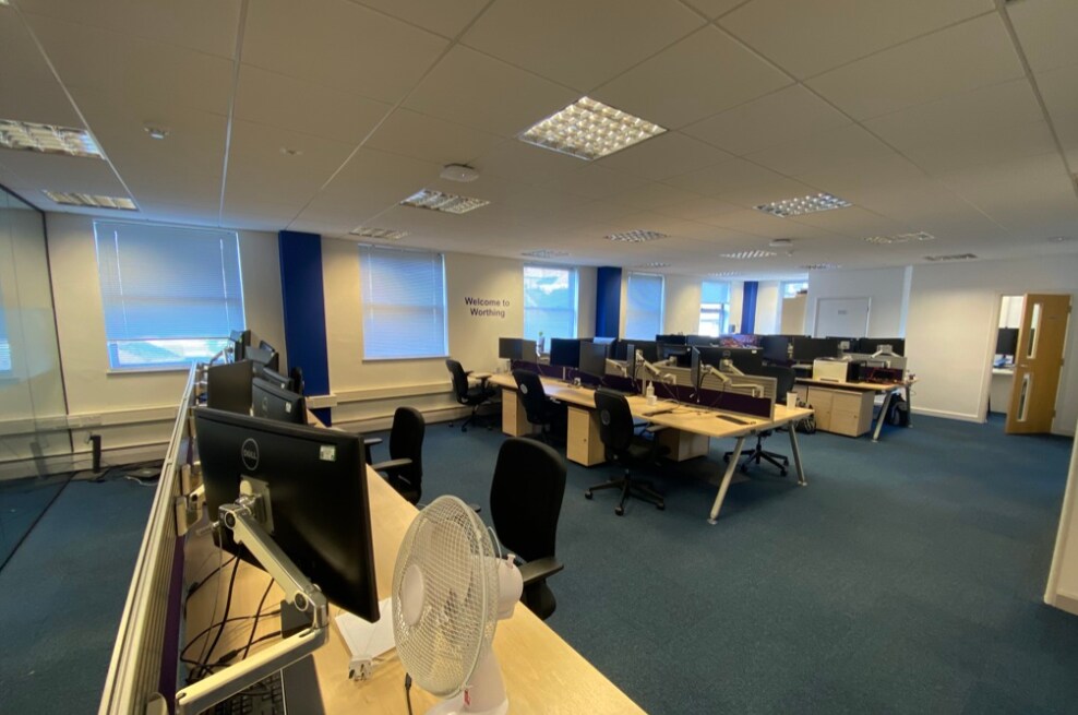 3 Liverpool Gdns, Worthing to rent Interior Photo- Image 1 of 7