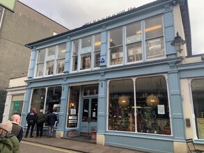 33 Lake Rd, Keswick to rent Building Photo- Image 1 of 1